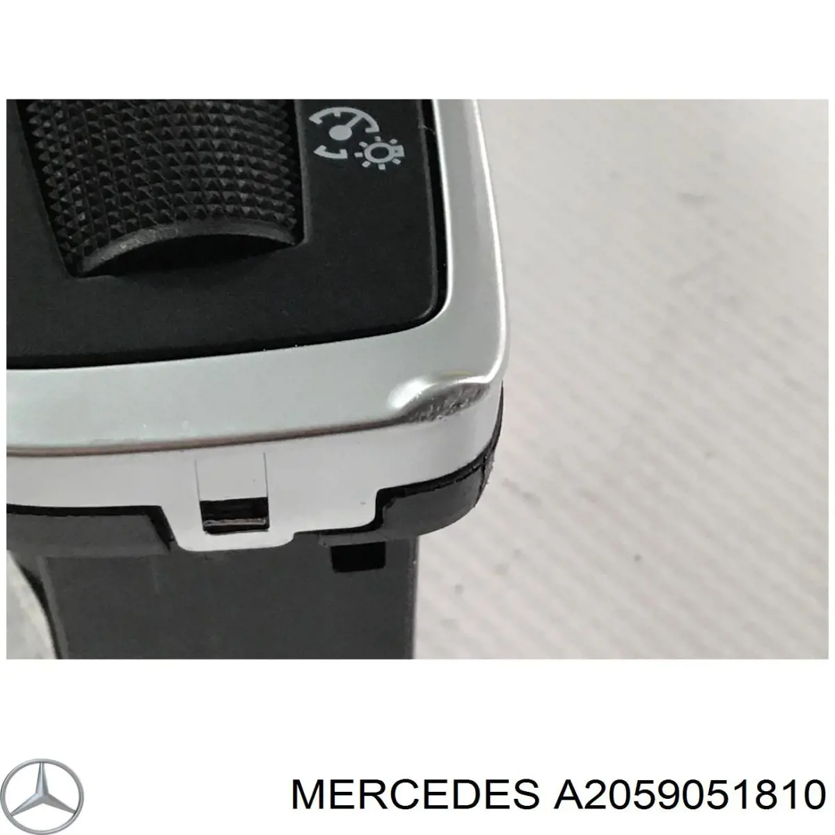 Interruptor de luces en el tablero Mercedes 2059051810 precio, desde 47,92 EUR