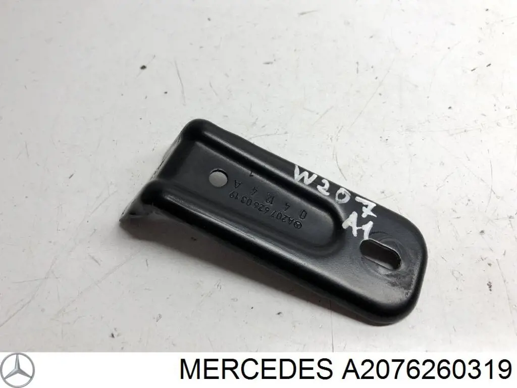 2076260319 Mercedes