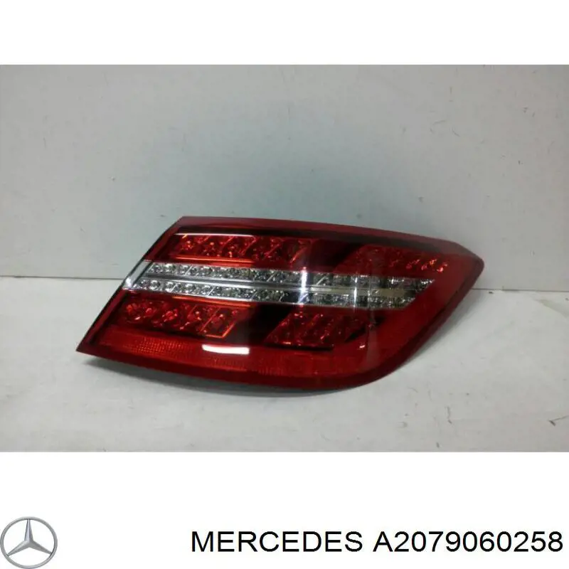Comprar A2079060258 Mercedes Piloto trasero derecho