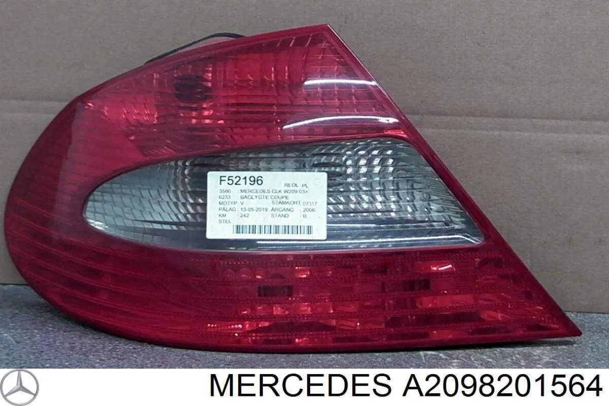 209820156464 Mercedes piloto posterior izquierdo