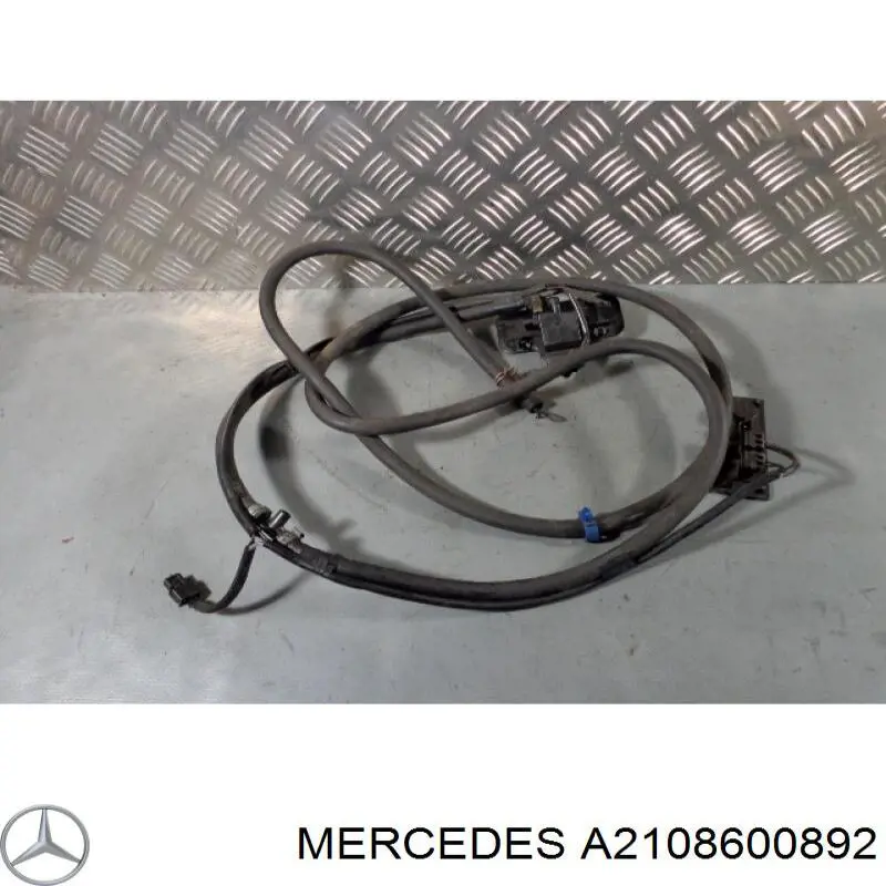 A2108600892 Mercedes tubería de agua de lavado de parabrisas