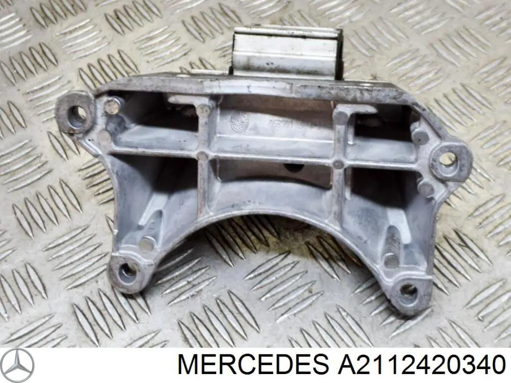 Soporte de cojín de la caja de cambios Mercedes A2112420340 precio, desde 47,92 EUR