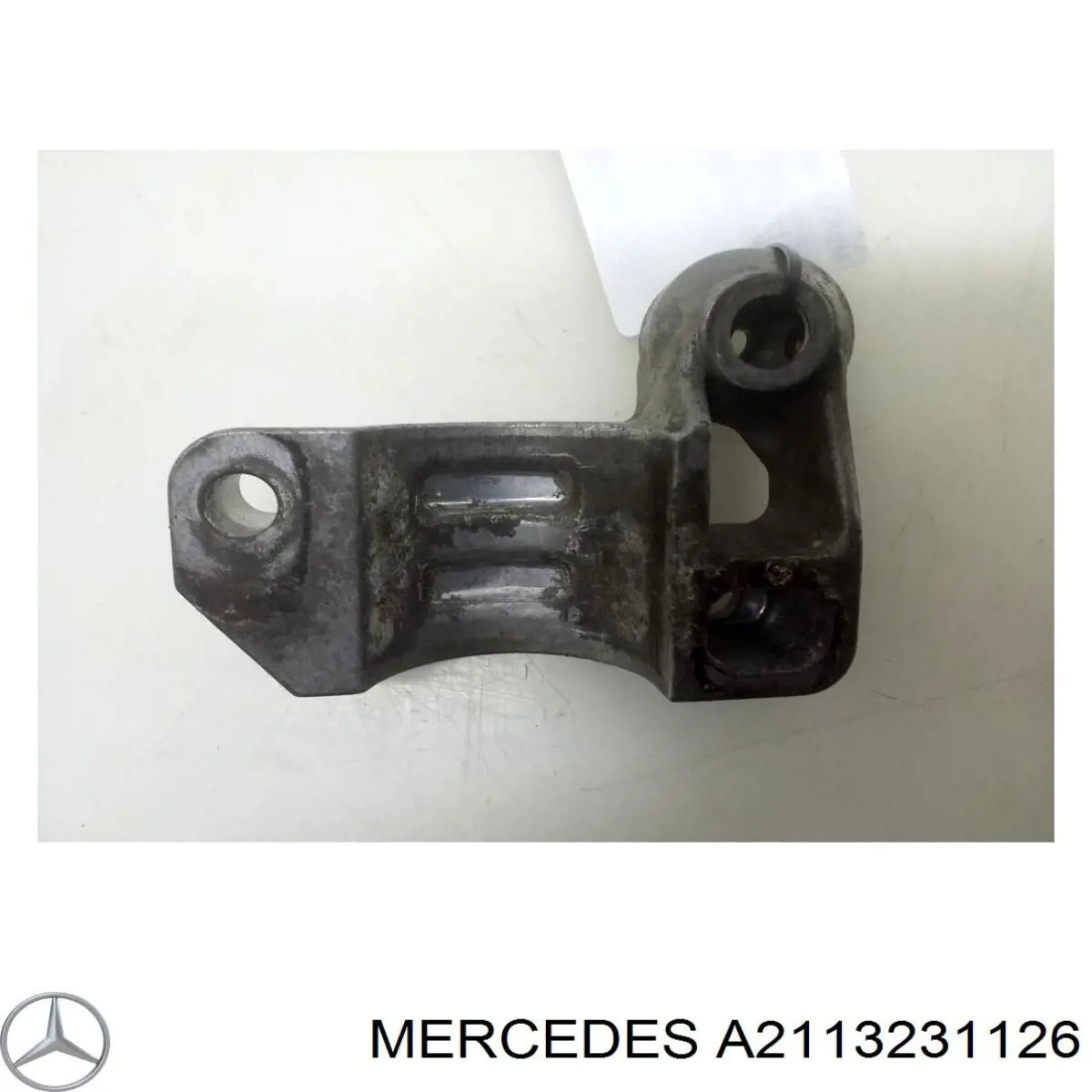 Abrazadera de la bieleta estabilizadora delantera A2113231126 Mercedes