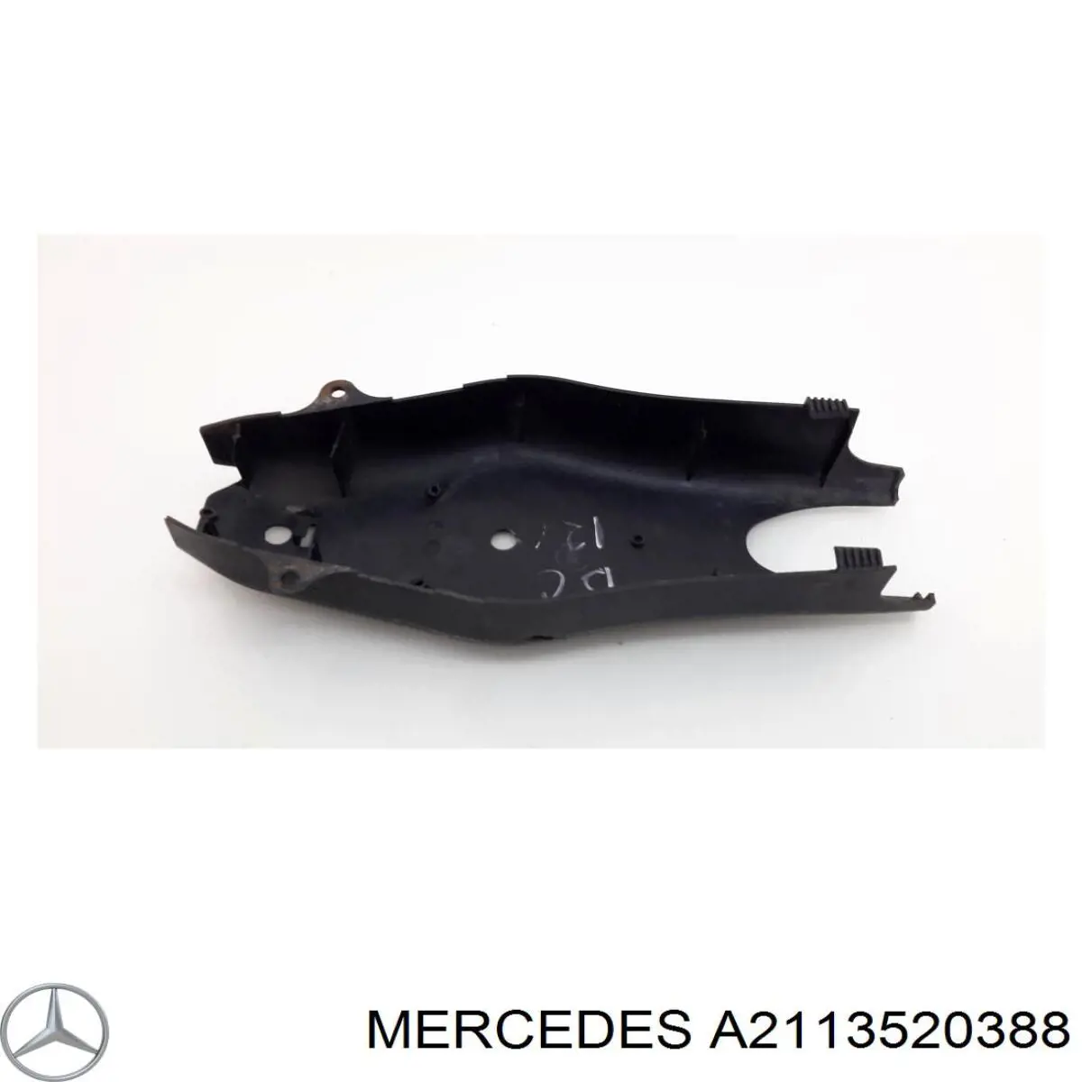 Protección inferior trasera del brazo de suspensión Mercedes A2113520388 precio, desde 24,18 EUR