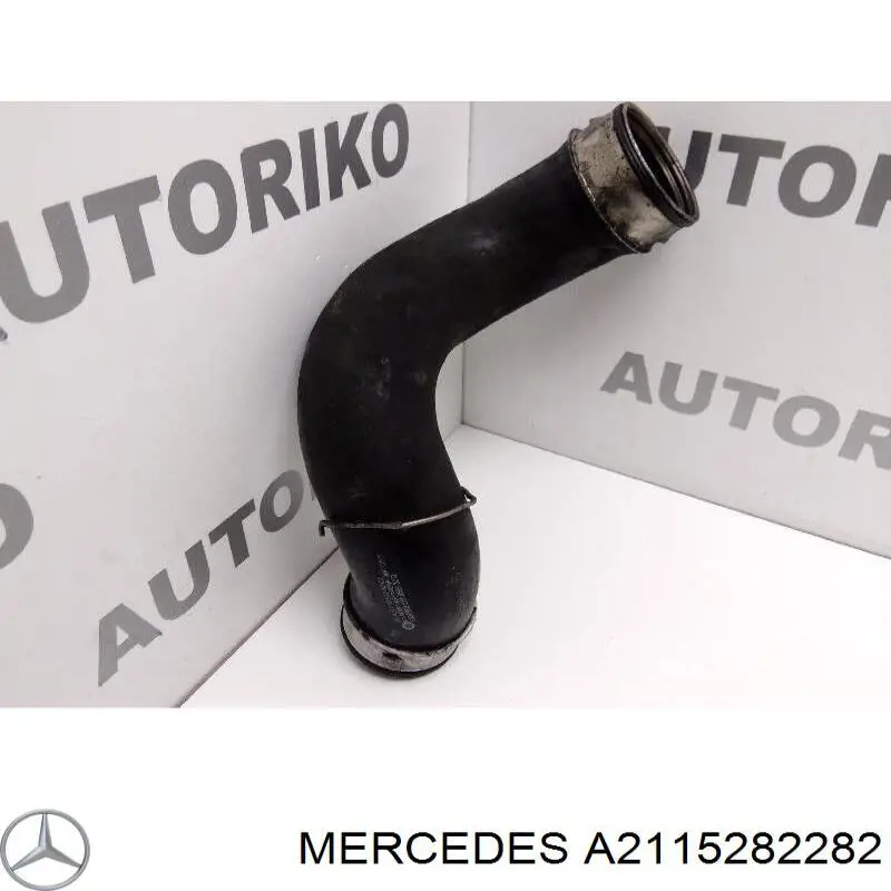 A2115282282 Mercedes tubo flexible de aire de sobrealimentación derecho