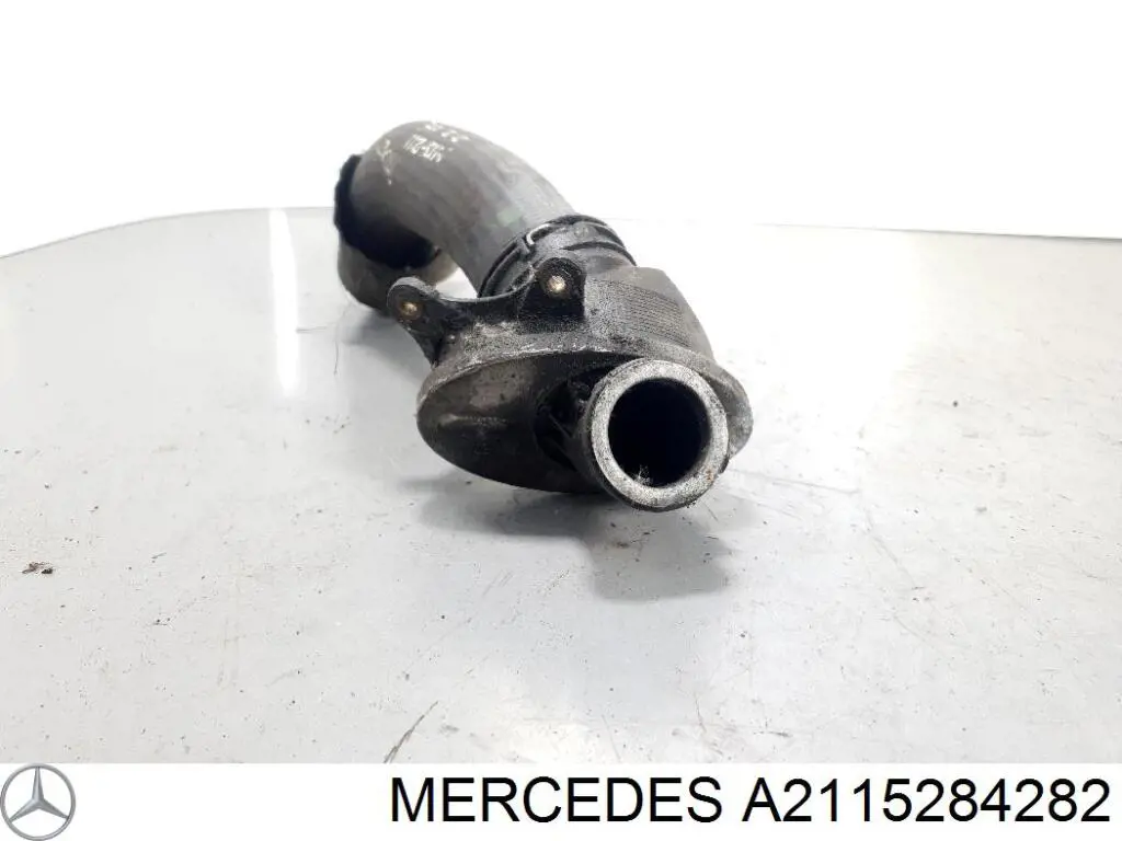 Manguera del intercooler Mercedes A2115284282 precio, desde 54,59 EUR