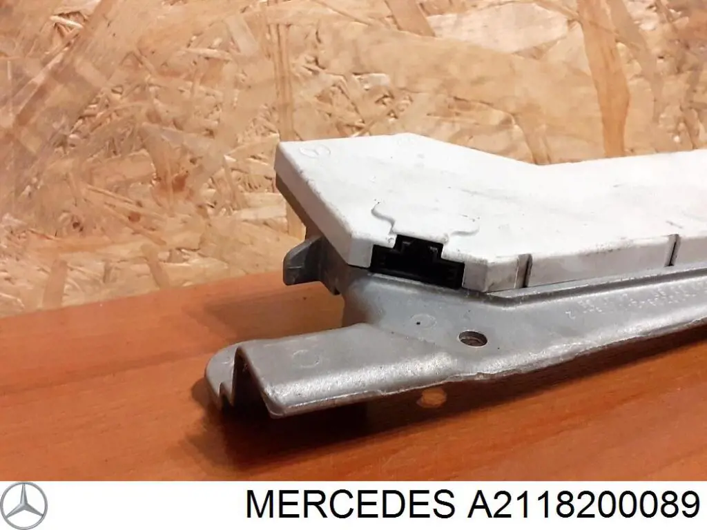  Mercedes A2118200089 precio, desde 50,82 EUR