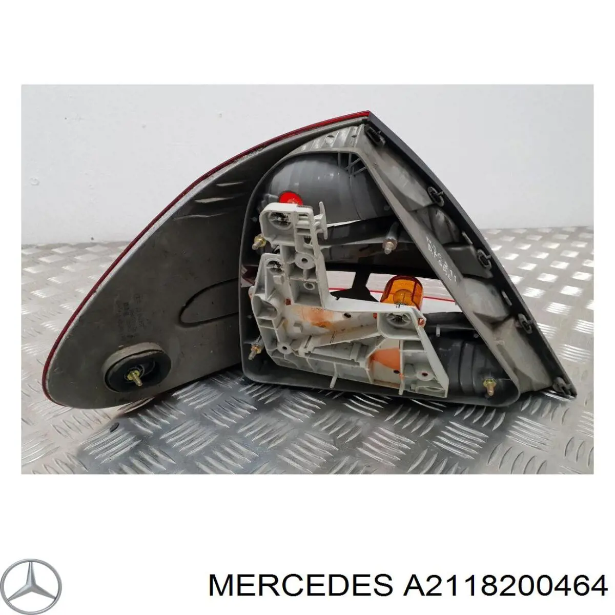 Comprar A2118200464 Mercedes Piloto trasero derecho