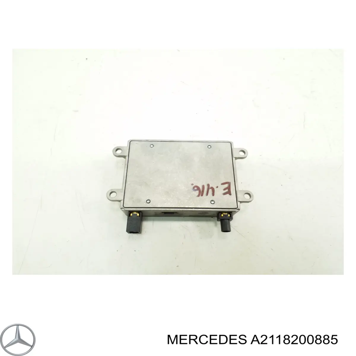 Amplificador de señal de antena Mercedes A2118200885