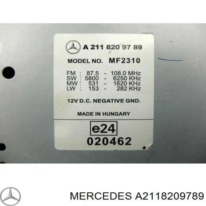 A2118209789 Mercedes Radio AM/FM