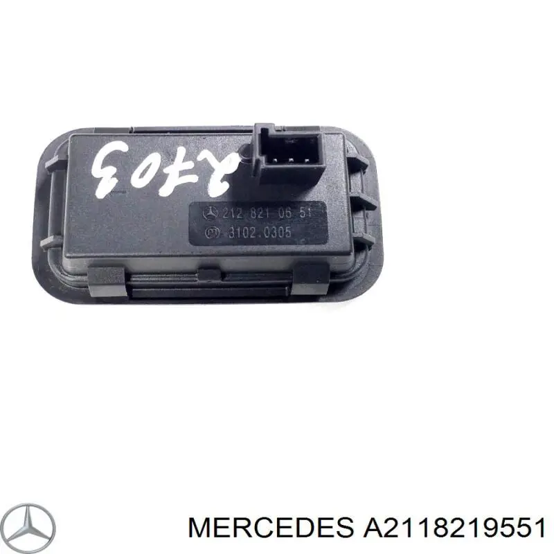 Botón de accionamiento del cierre de la tapa del maletero (puerta trasera 3/5) A2118219551 Mercedes