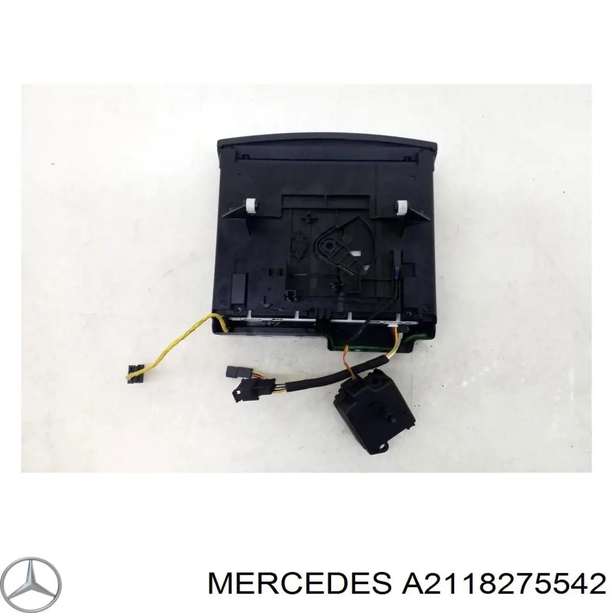 Radio AM/FM Mercedes 2118275542