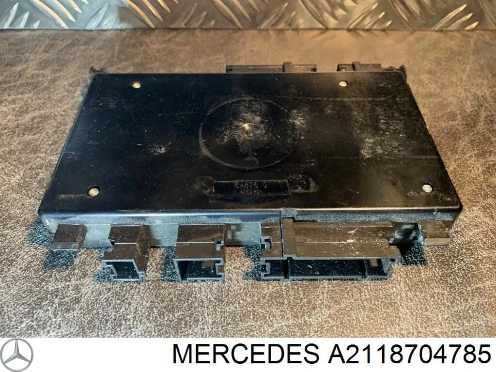 Asiento delantero izquierdo Mercedes A2118704085 precio, desde 91,48 EUR