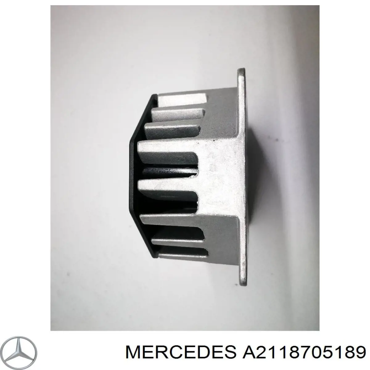 Amplificador de sonido del sistema de audio Mercedes A2118705189 precio, desde 92,93 EUR