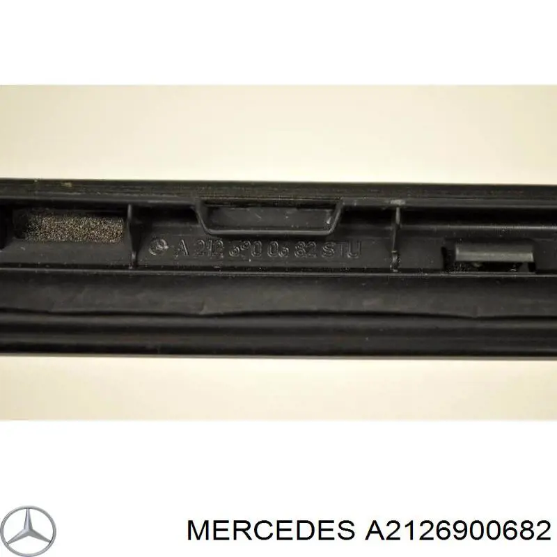 Moldura de techo derecha A21269006829999 Mercedes