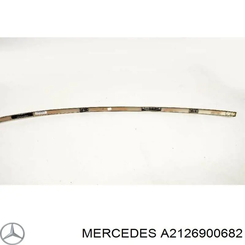 A21269006829999 Mercedes Moldura de techo derecha