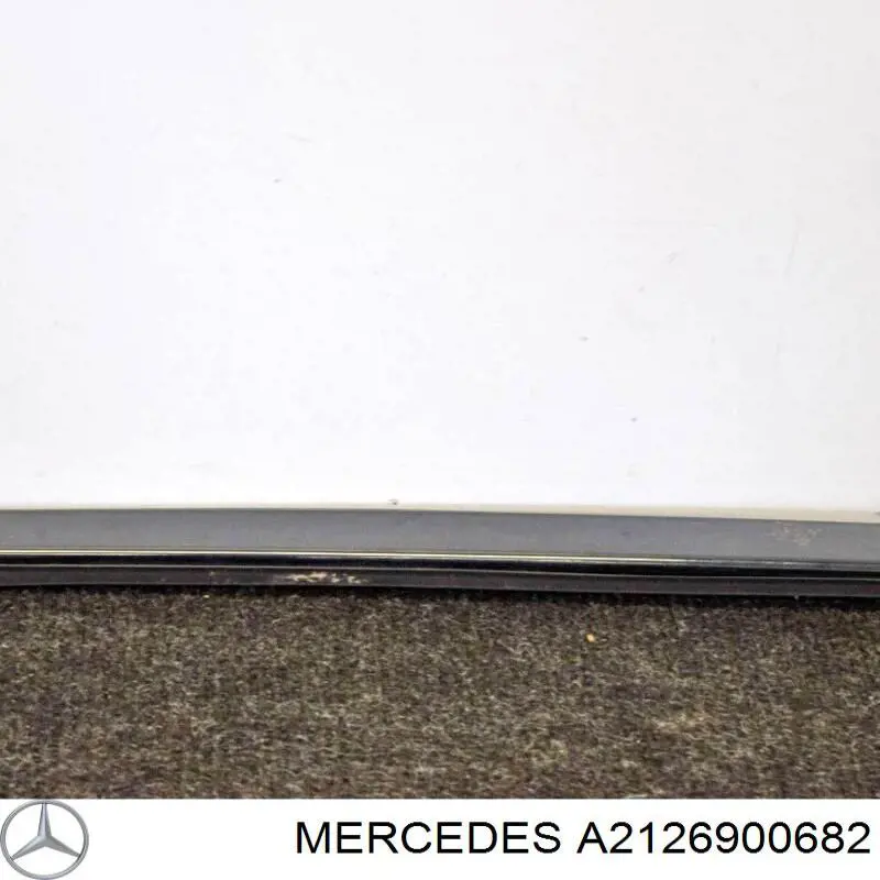 Comprar A21269006829999 Mercedes Moldura de techo derecha