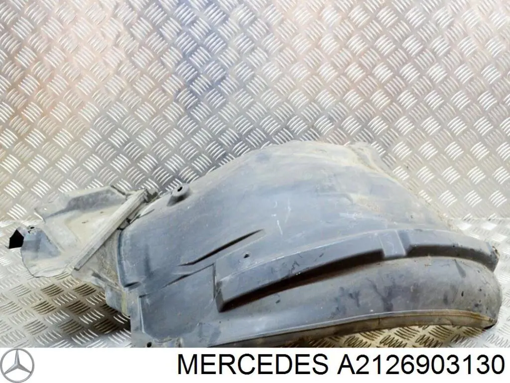 A2126903130 Mercedes guardabarros interior, aleta delantera, derecho trasero