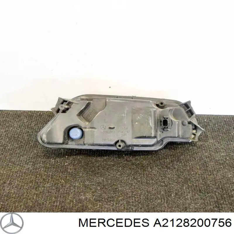 Luz de posición delantera izquierda Mercedes A2128200756 precio, desde 124,87 EUR