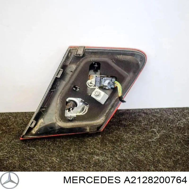 Piloto trasero interior izquierdo Mercedes A2128200764 precio, desde 74,05 EUR