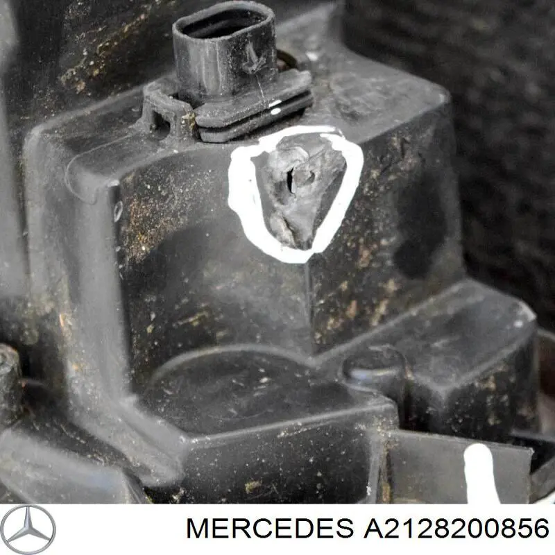 Luz de posición delantera derecha A2128200856 Mercedes