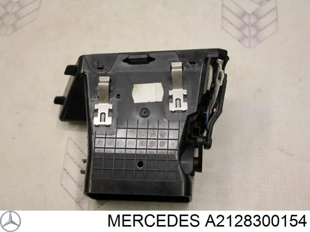 A2128300154 Mercedes Conducto de aire izquierdo bajo el salpicadero