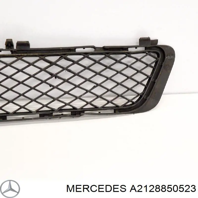 Rejilla de ventilación, parachoques delantero, central para Mercedes E (W212)