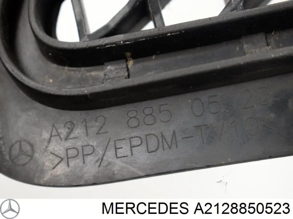 Rejilla de ventilación, paragolpes delantero, central Mercedes A2128850523 precio, desde 20,34 EUR