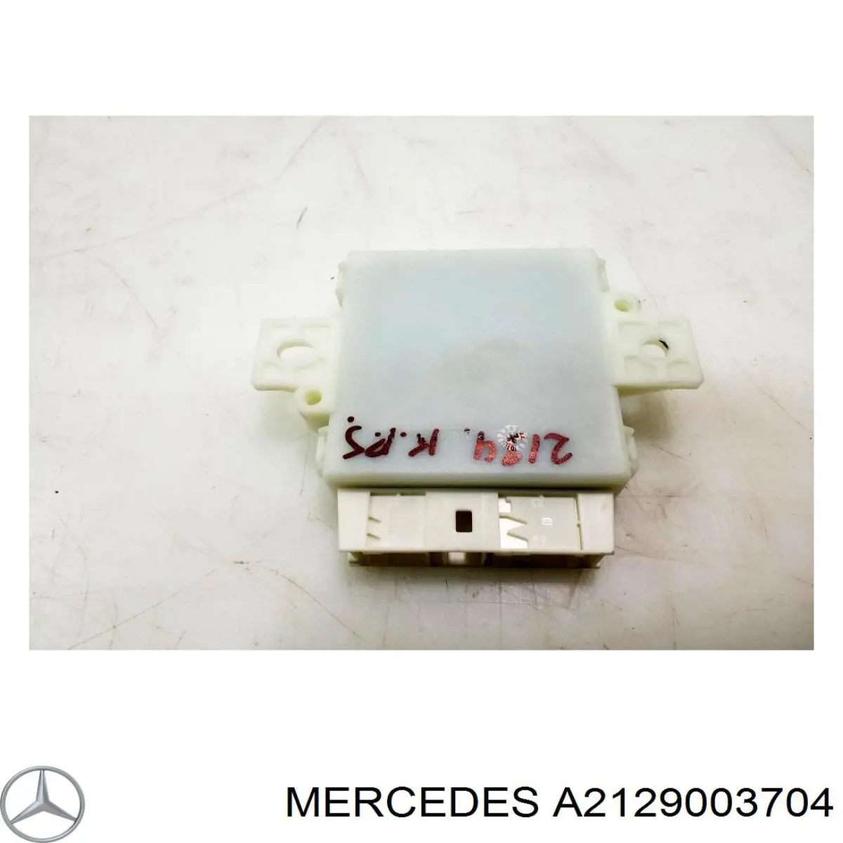 Módulo de control del asistente de aparcamiento A2129003704 Mercedes