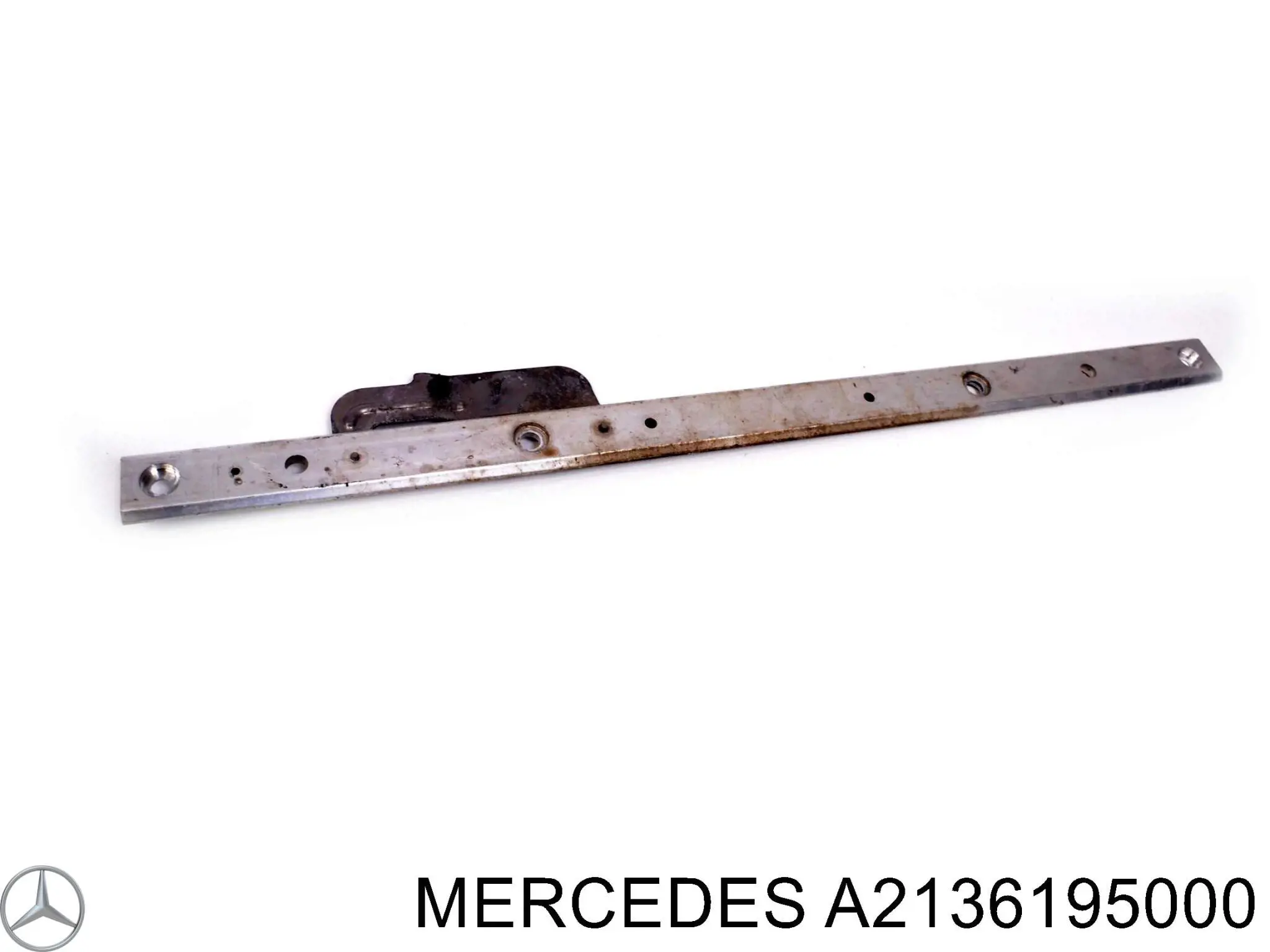 2136195000 Mercedes