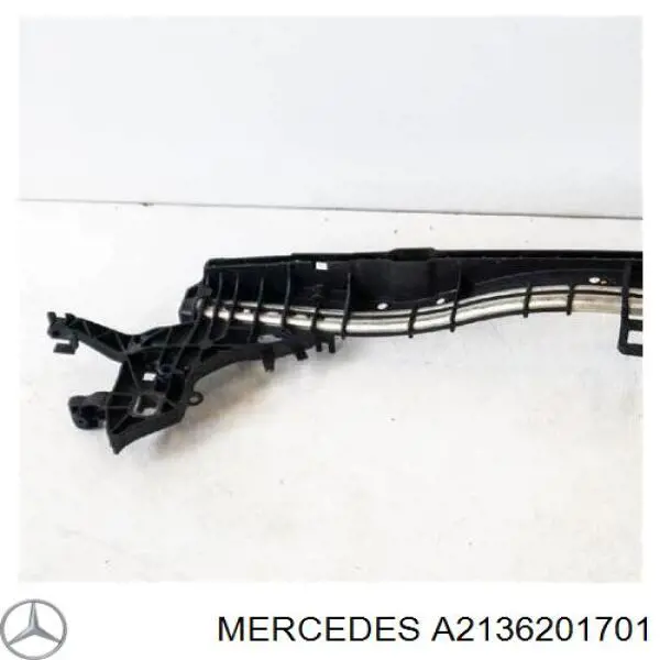 Soporte para radiador superior para Mercedes E (A238)