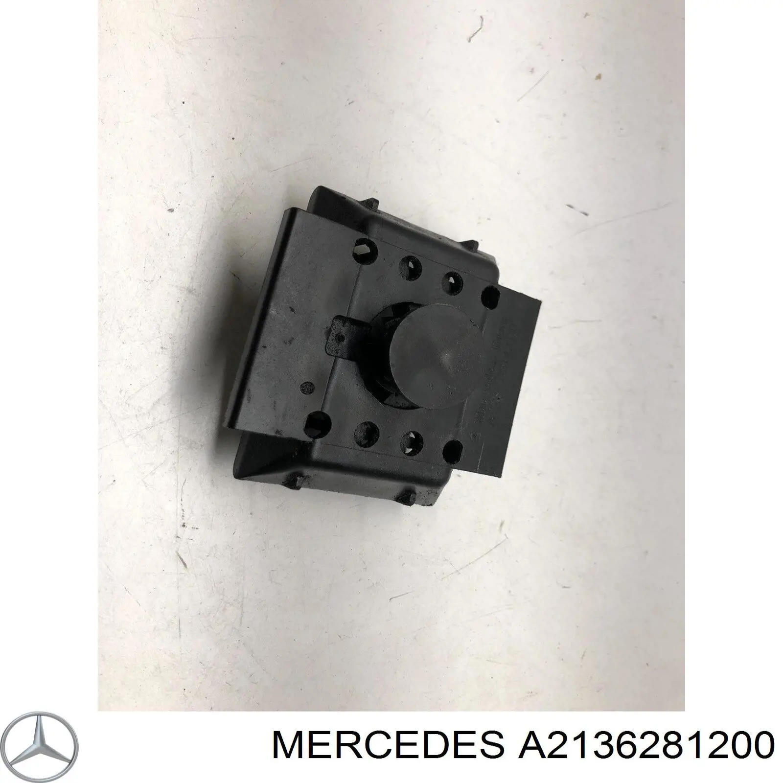 2136281200 Mercedes