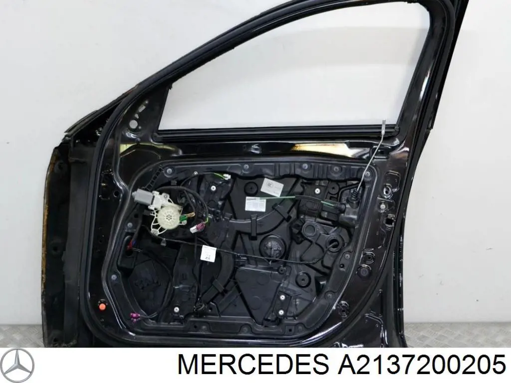 Puerta delantera derecha Mercedes A2137200205 precio, desde 562,50 EUR