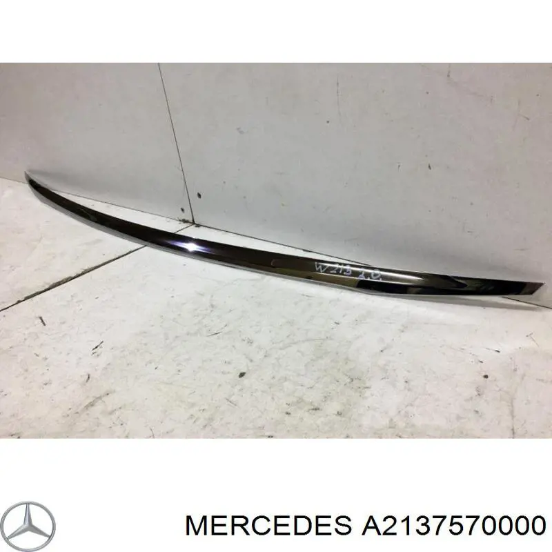 Moldura de la tapa del maletero Mercedes A2137570000 precio, desde 99,67 EUR