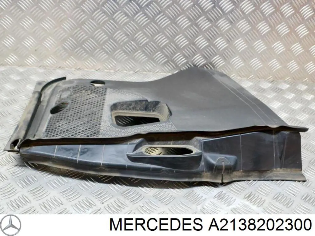 Comprar A2138202300 Mercedes Soporte de fijación del faro delantero izquierdo