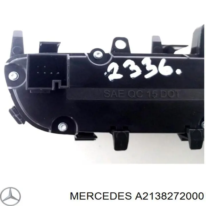 A2138272000 Mercedes Reloj interior