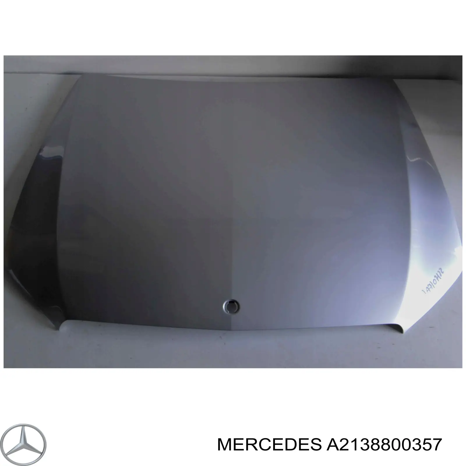 2138800357 Mercedes capó