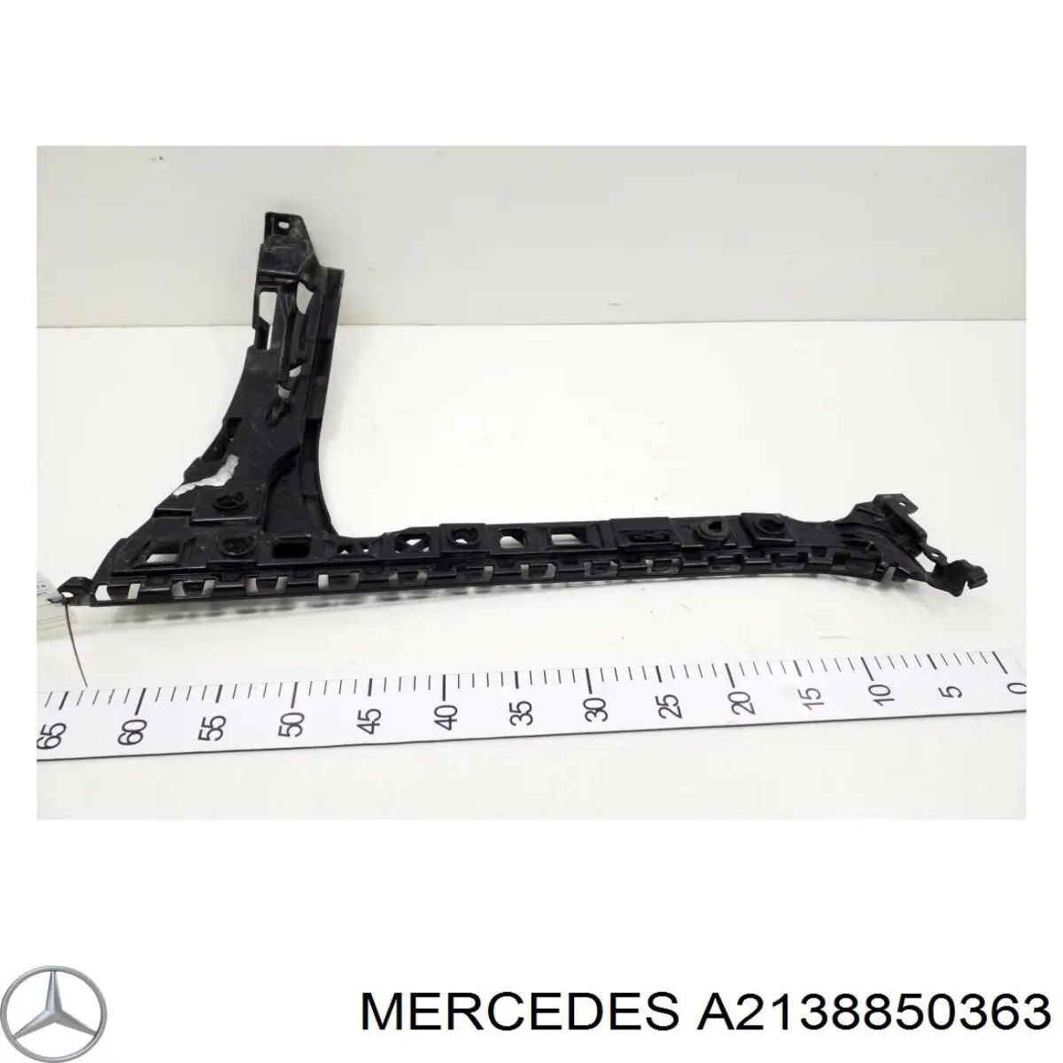 Guía izquierda del parachoques trasero Mercedes A2138850363 precio, desde 77,61 EUR