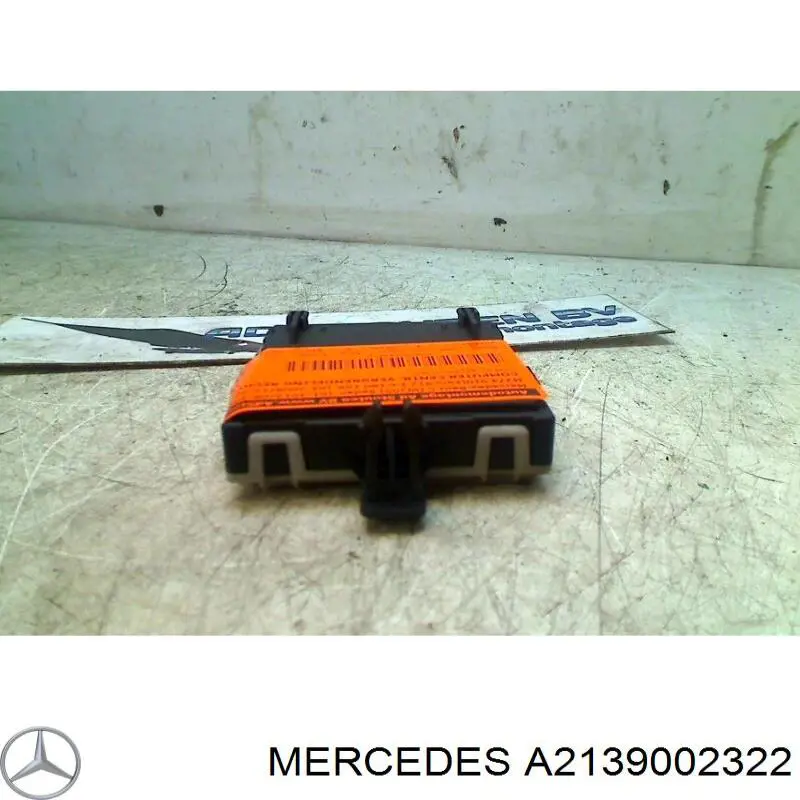 Unidad de confort de la puerta delantera Mercedes A2139002322 precio, desde 79,41 EUR