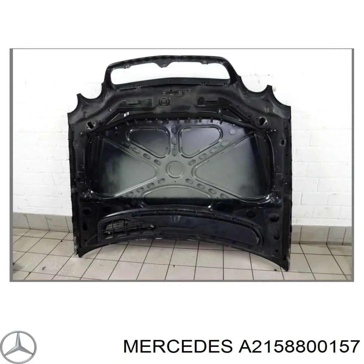 A215880015728 Mercedes capó