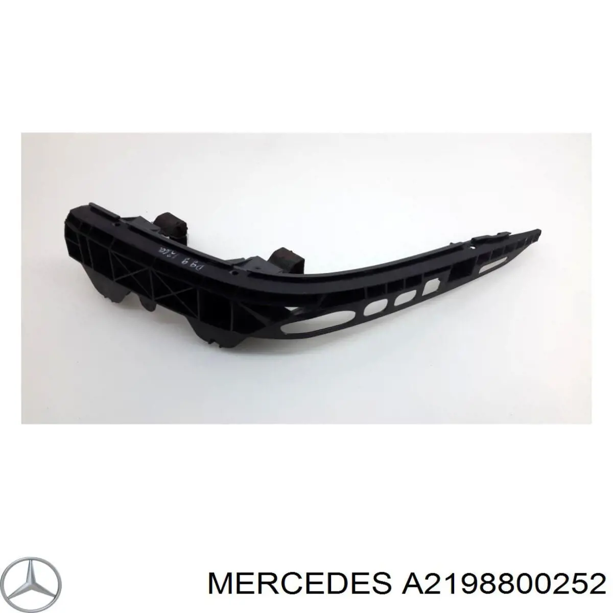 A2198800252 Mercedes Soporte del paragolpes trasero derecho