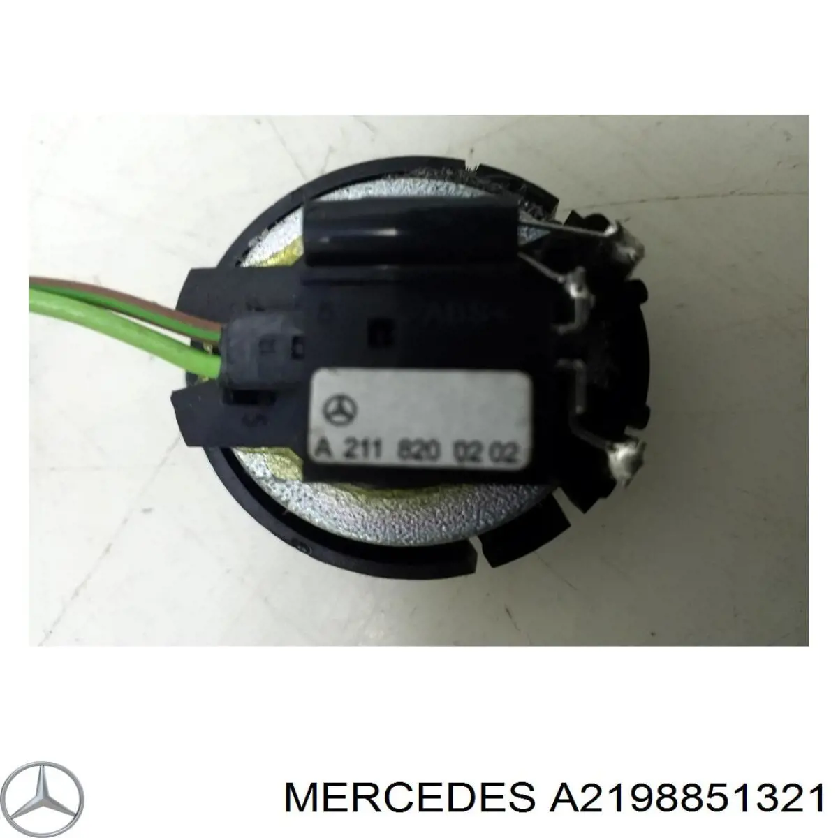 Soporte exterior izquierdo del parachoques trasero Mercedes A2198851321 precio, desde 31,55 EUR