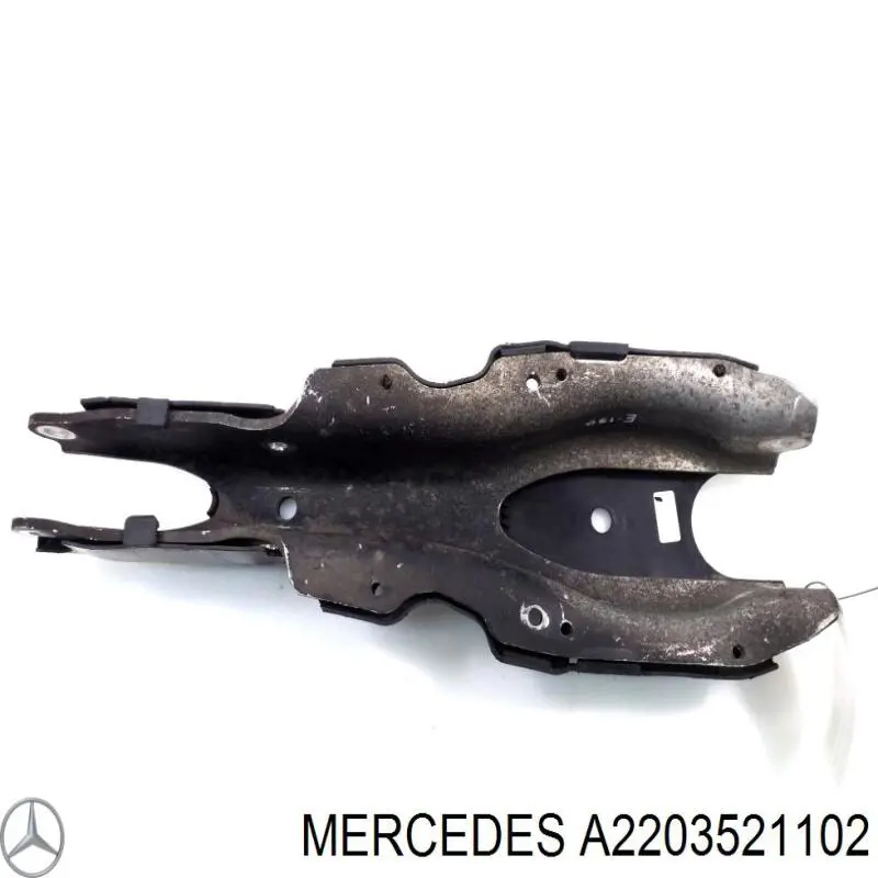 Brazo inferior izquierdo/derecho de suspensión delantera Mercedes A2203521102 precio, desde 66,79 EUR