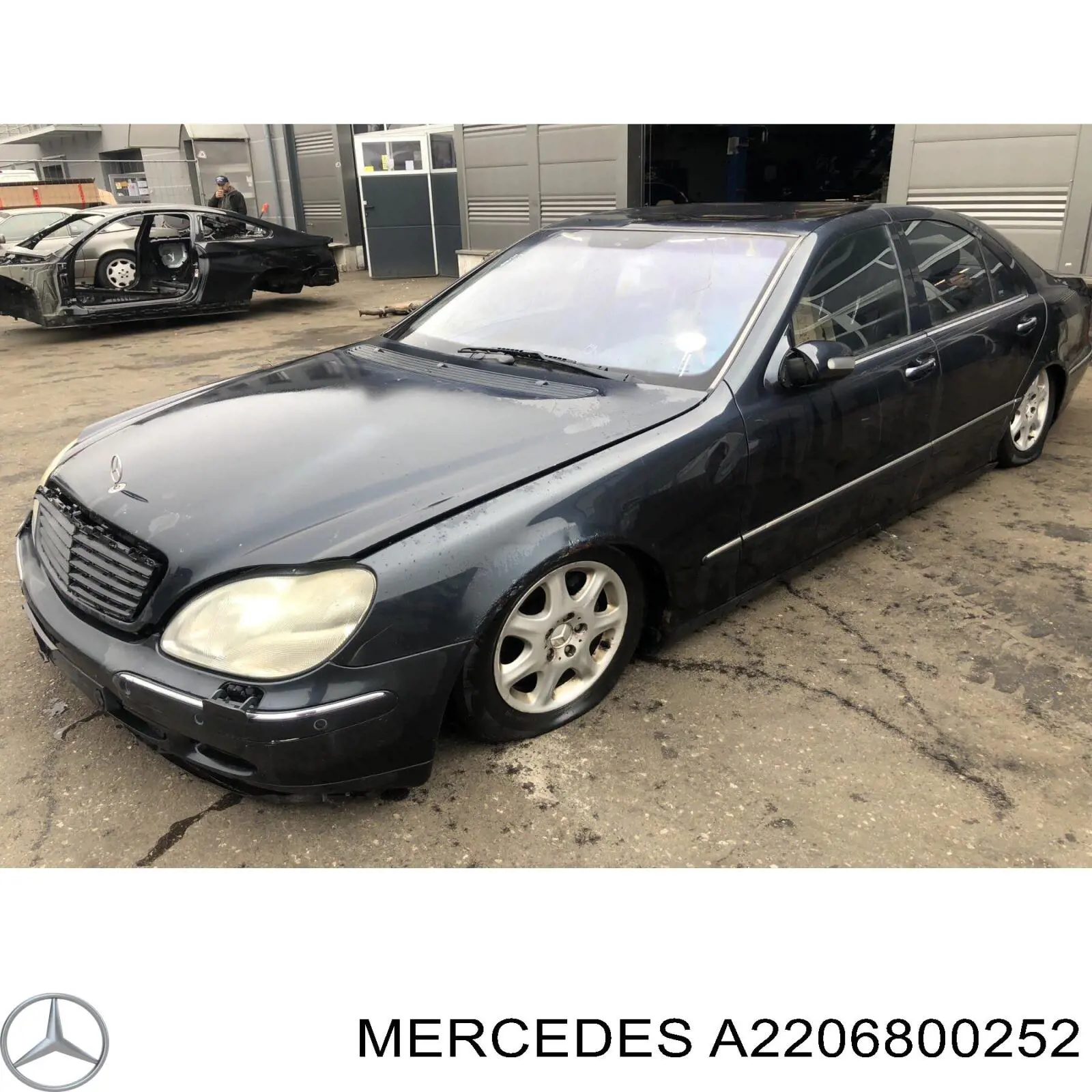 Cenicero de tablero Mercedes A2206800252
