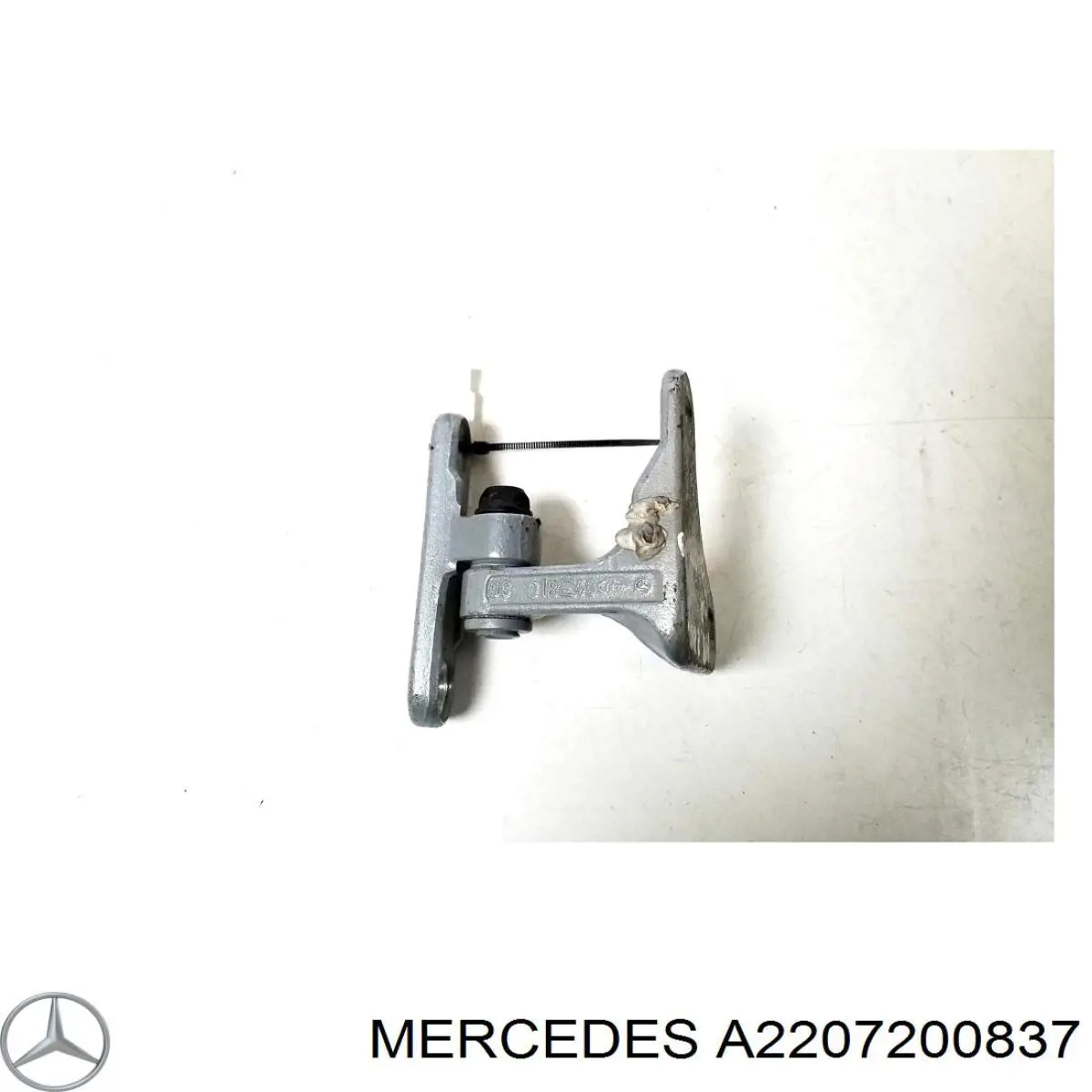 A2207200837 Mercedes Bisagra de la puerta delantera derecha