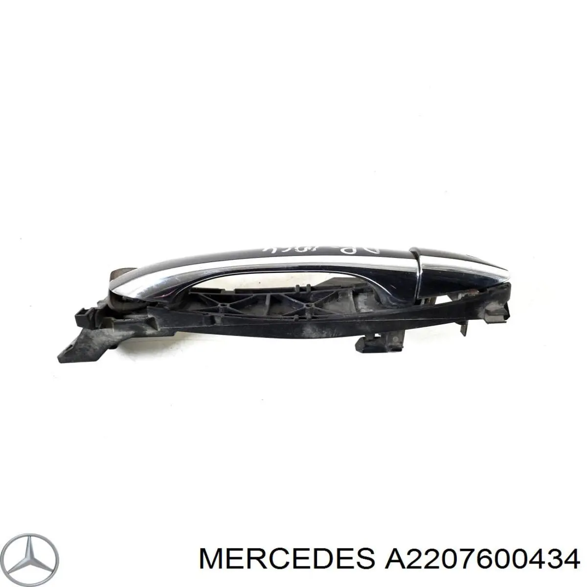 Comprar A2207600434 Mercedes Soporte de manija exterior de puerta delantera derecha