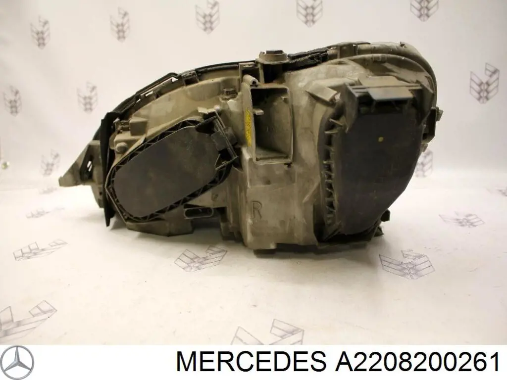 Faro derecho Mercedes 220820026164 precio, desde 162,62 EUR