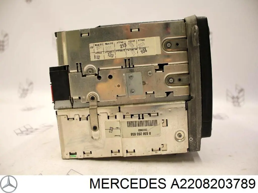 Radio AM/FM Mercedes A2208203789 precio, desde 151,01 EUR