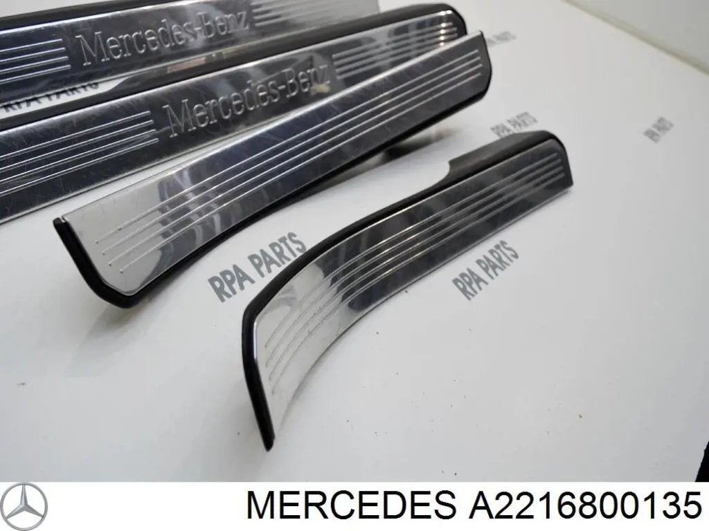 Protector interior del umbral de la puerta delantero izquierdo Mercedes A22168001358K67 precio, desde 49,99 EUR