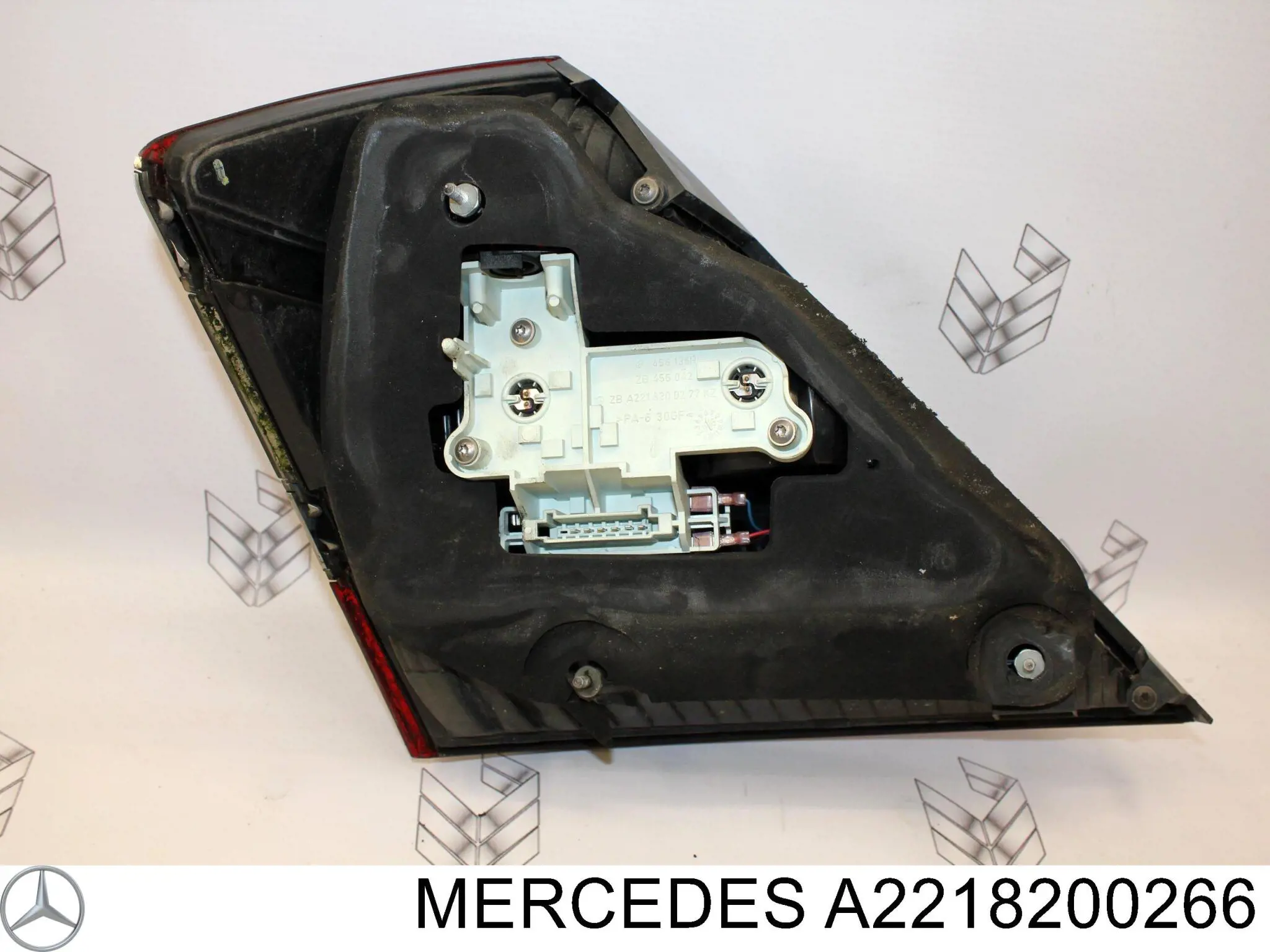 Comprar 2218200266 Mercedes Piloto trasero derecho